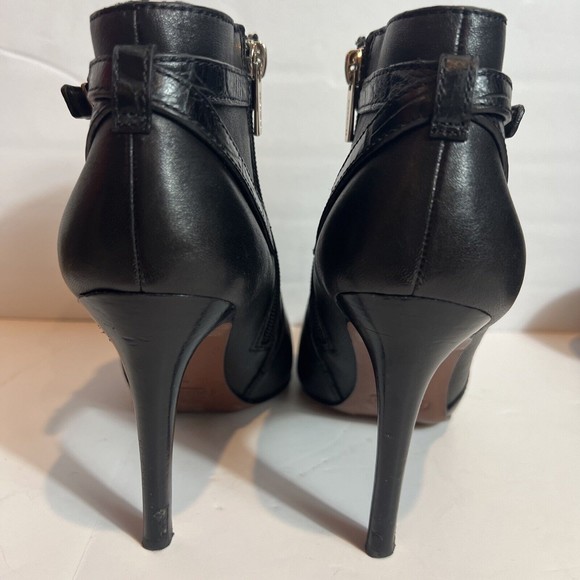 Coach Womens Size 7.5 B Ankle Boots Heels Black Leather Side Zips Pointed Toe - Picture 5 of 8